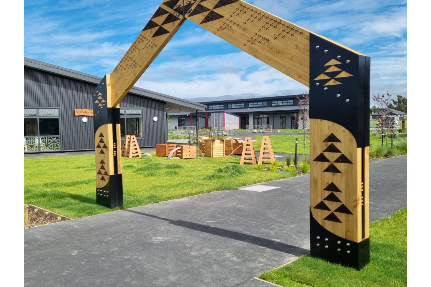 Loose parts at primary school grounds 